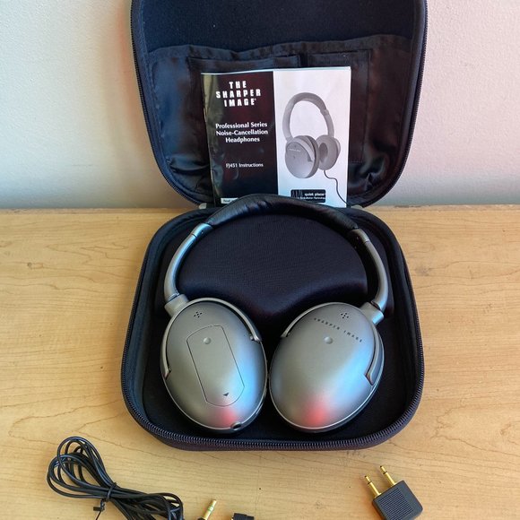 Sharper Image FJ451 Professional Series Noise-Cancelling Headphones - Picture 1 of 15